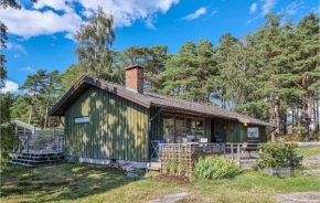 Nice home in Hakenäset with Sauna, WiFi and 5 Bedrooms